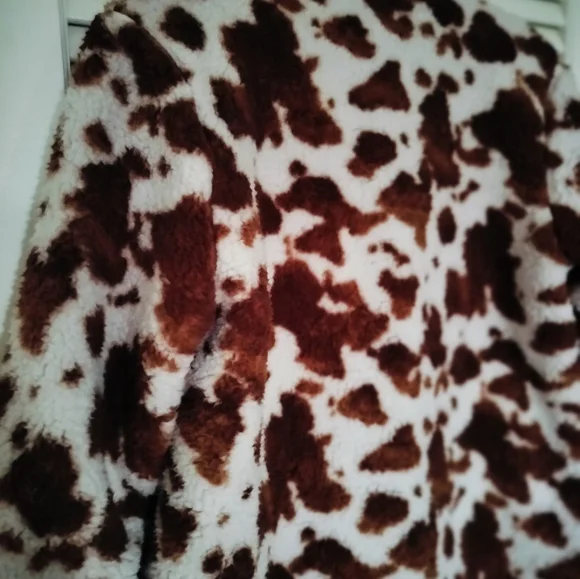 Millibon Women's Cow Print Teddy Jacket Very Soft Size Medium - Picture 5 of 8